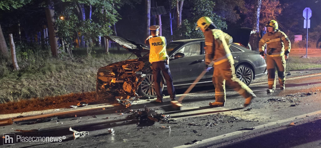 Zderzenie bmw z audi. Droga krajowa 79 zablokowana