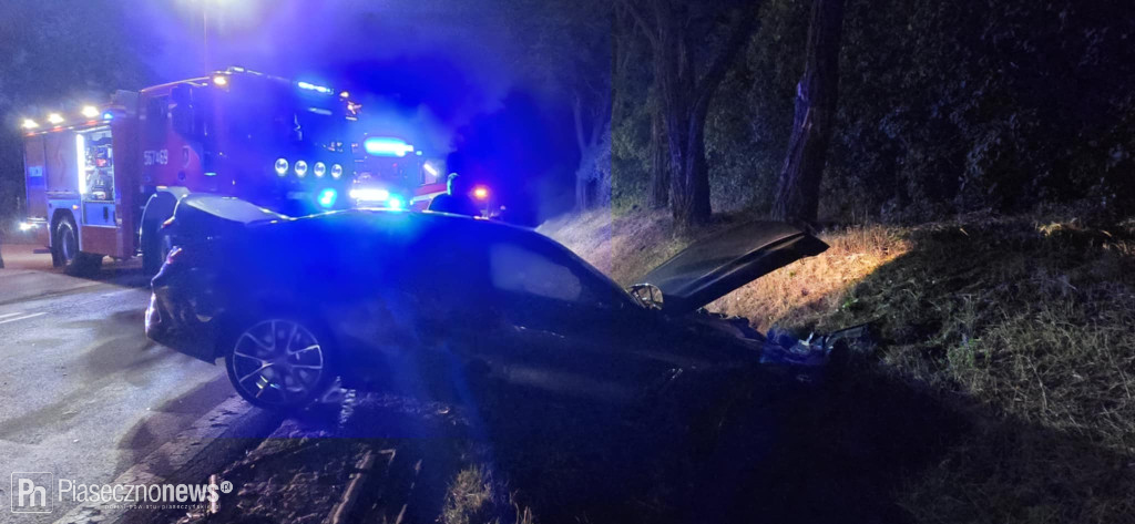 Zderzenie bmw z audi. Droga krajowa 79 zablokowana