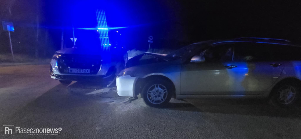 Zderzenie audi z hondą w Głoskowie