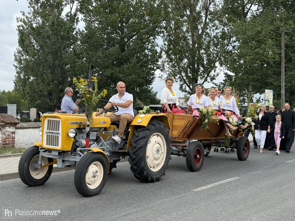 Dożynki Gminne w Prażmowie wciąż trwają