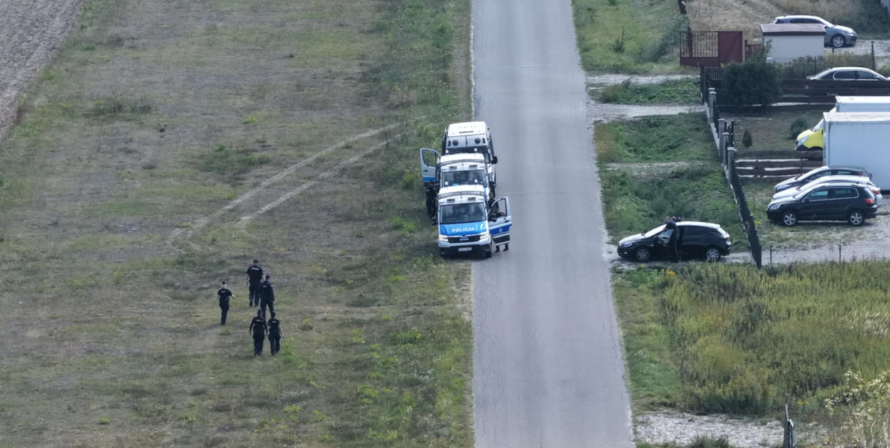 Rosyjski dron miał spaść pod Prażmowem