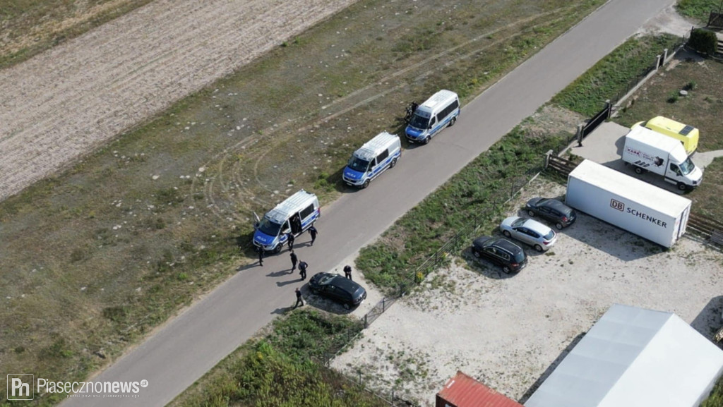 Rosyjski dron miał spaść pod Prażmowem