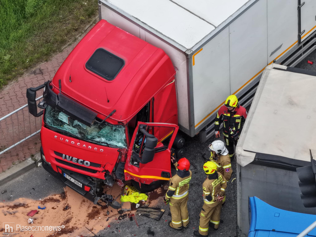 Kierowca w szpitalu, trasa całkowicie zablokowana
