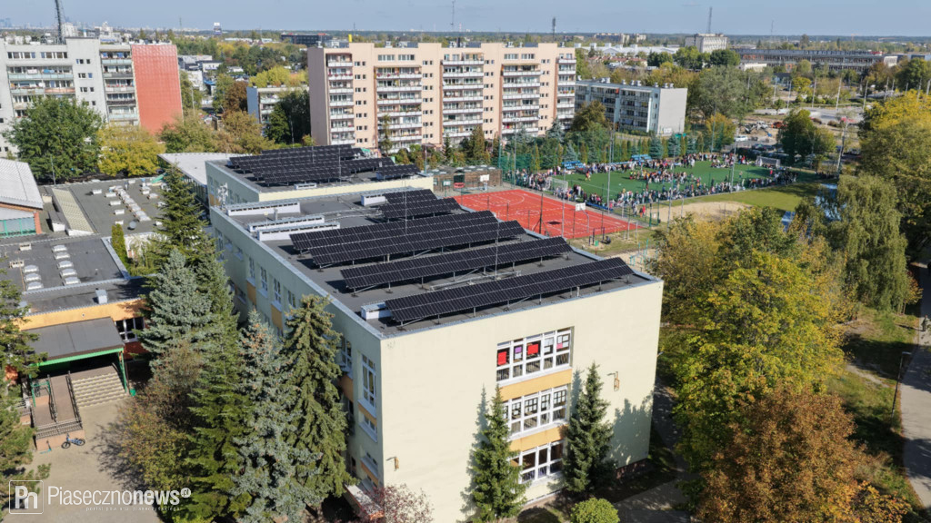 Ze szkoły ewakuowano 861 osób