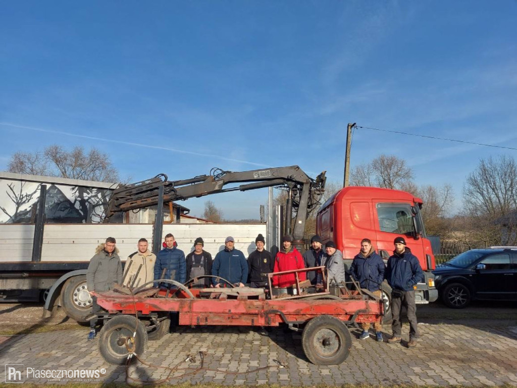 Drewniany cud na kołach! Wóz strażacki znów jeździ