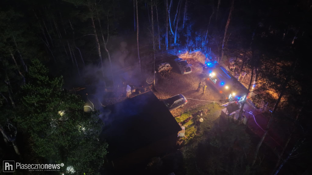 Wybuchł pożar. Kobietę pogryzł pies