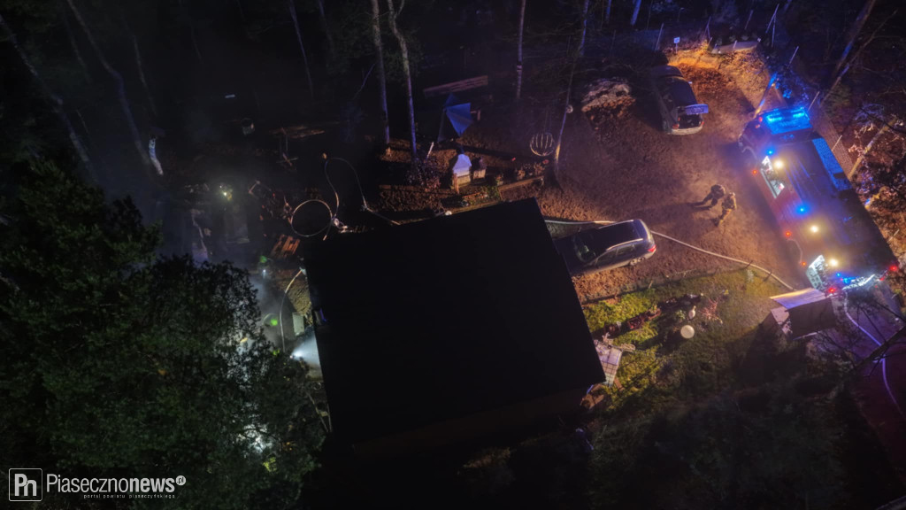 Wybuchł pożar. Kobietę pogryzł pies