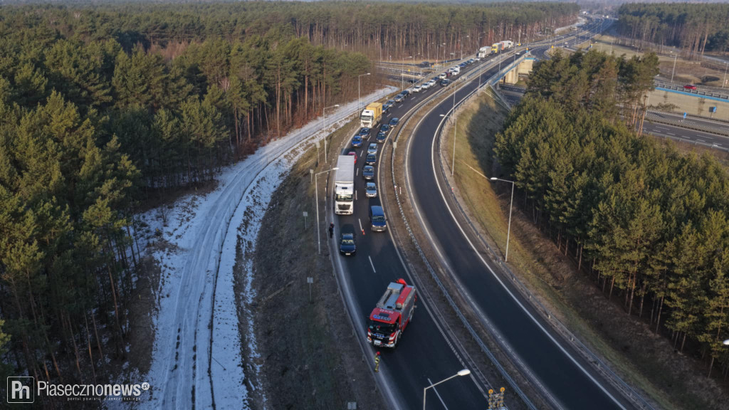 5 samochodów wpadło do rowu