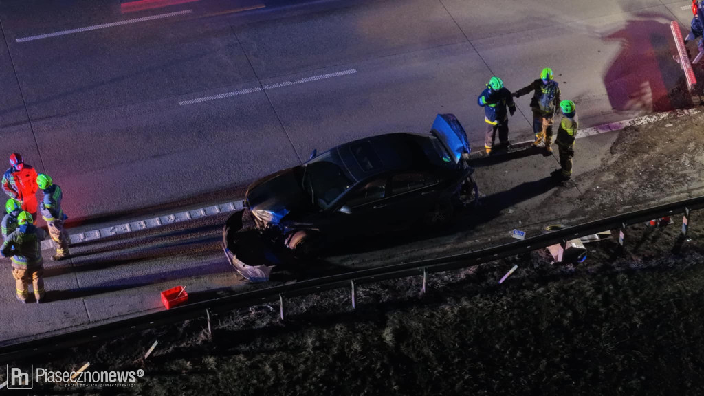 Uderzył w bariery energochłonne