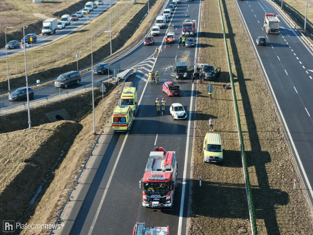 Karambol na S7. Droga zamknięta