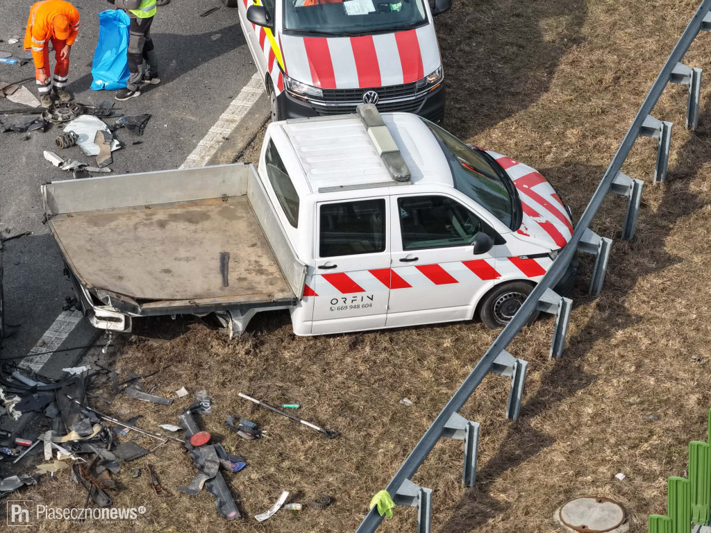 Wjechał w auto służb drogowych