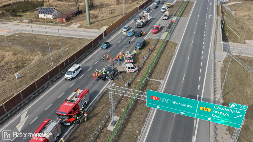 Wjechał w auto służb drogowych