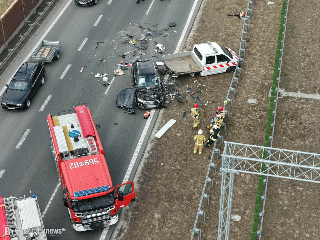 Wjechał w auto służb drogowych