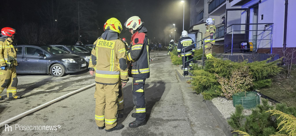 Pożar w bloku. Ewakuowano mieszkańców