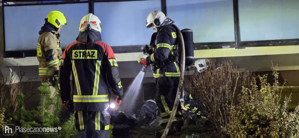 Pożar w bloku. Ewakuowano mieszkańców