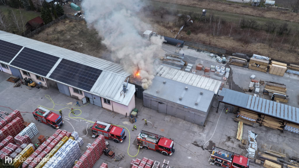 10 zastępów straży w akcji! Pożar w Siedliskach