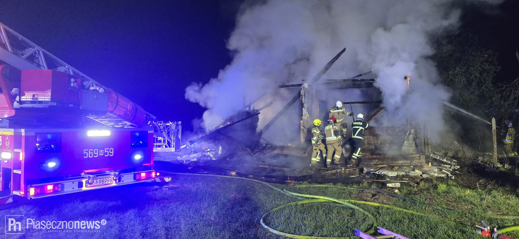 Pożar, walczyło 10 jednostek straży