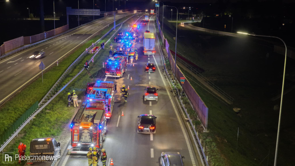 Wypadek na S7 za węzłem. Utrudnienia