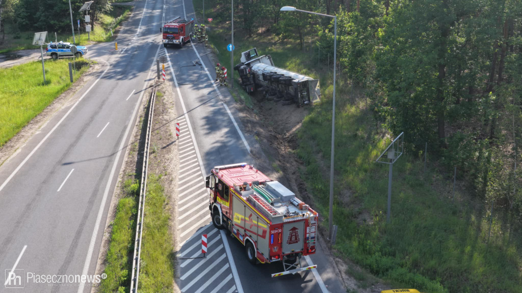 Przewrócona ciężarówka