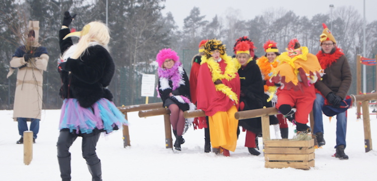 Teatrem, grochówką i szarlotką pokonali zimę