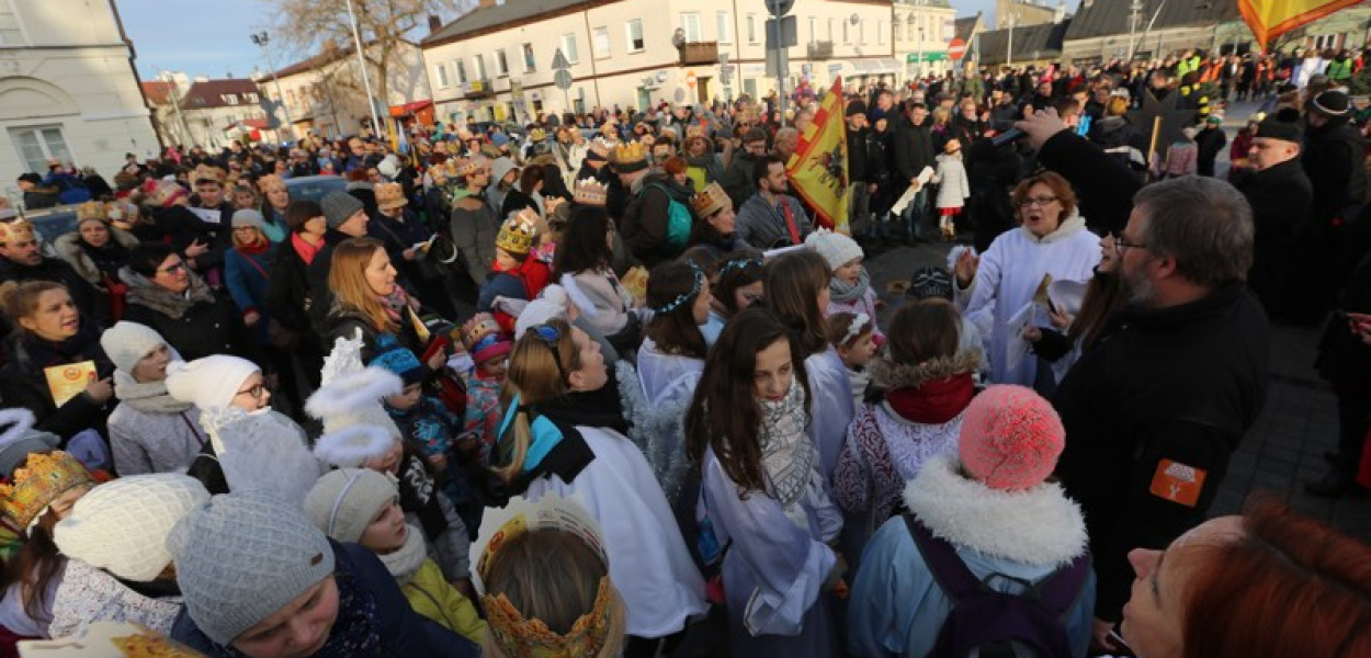 Takiego orszaku Trzech Króli Piaseczno dotąd nie widziało!
