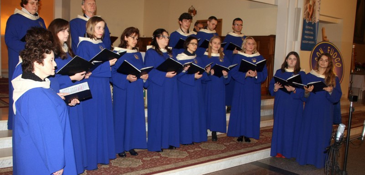 Piętnaście lat śpiewu z ogniem