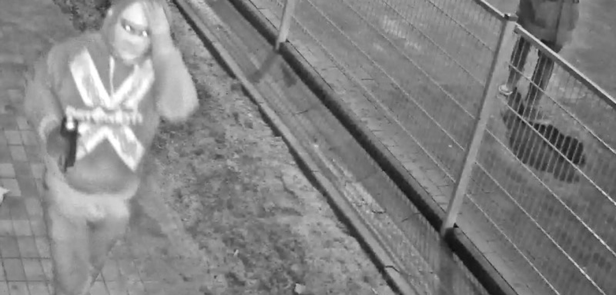  Policja poszukuje sprawcy zniszczenia dworca PKP! Publikuje wizerunki…