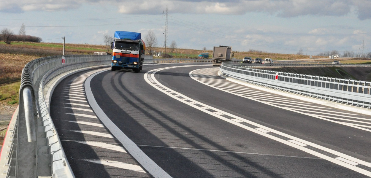  Drogowcy pracują nad przygotowaniem przebudowy szosy nr 79 z Góry…