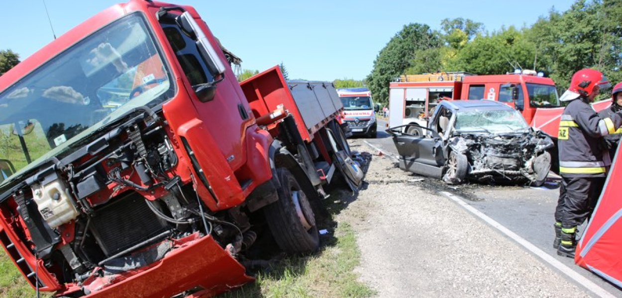  Trwa walka o życie! Dojazd do Piaseczna całkowicie zablokowany…