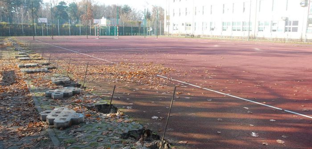 Boiska "ubierają się" na zimę. Gmina inwestuje w balony!