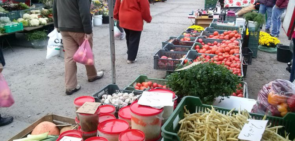  Targowisko tu, gdzie jest, czy może na Zakalwarii - wraca dyskusja, a…