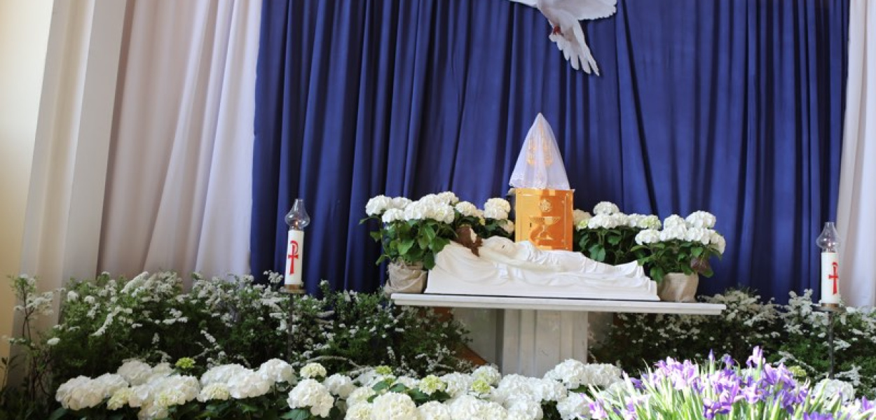 Zobacz Groby Pańskie w okolicznych kościołach