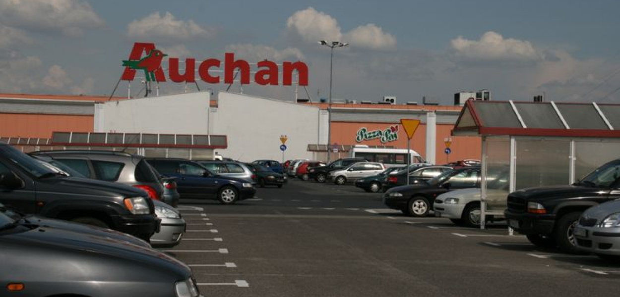 Nowe godziny otwarcia Auchan