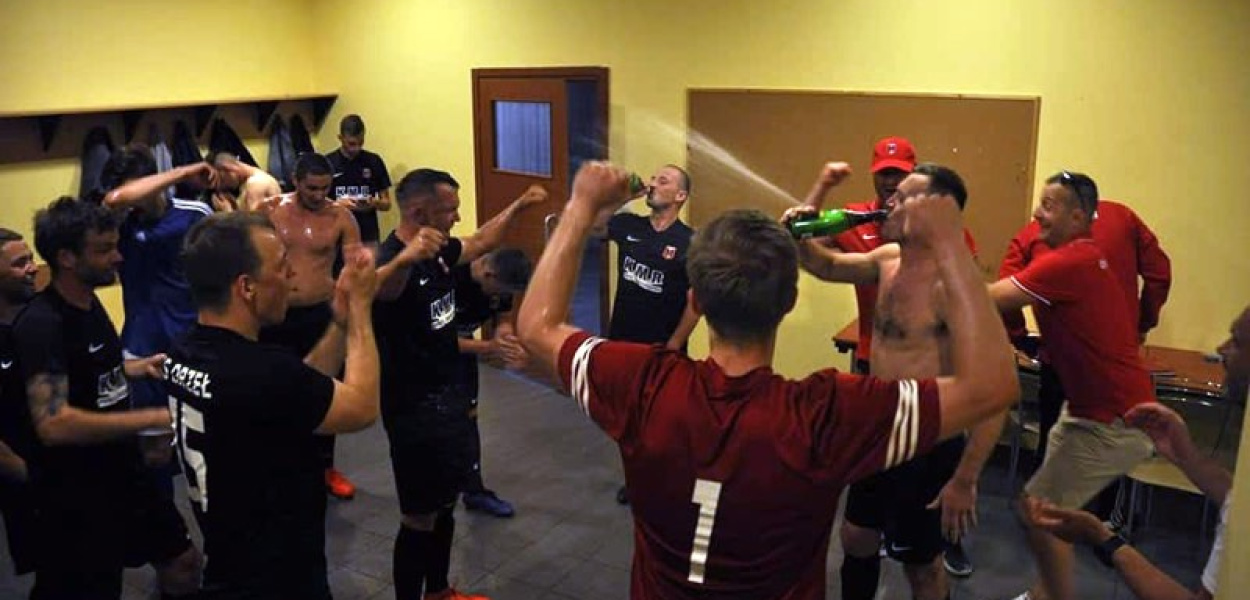 Orzeł Baniocha awansował do okręgówki!