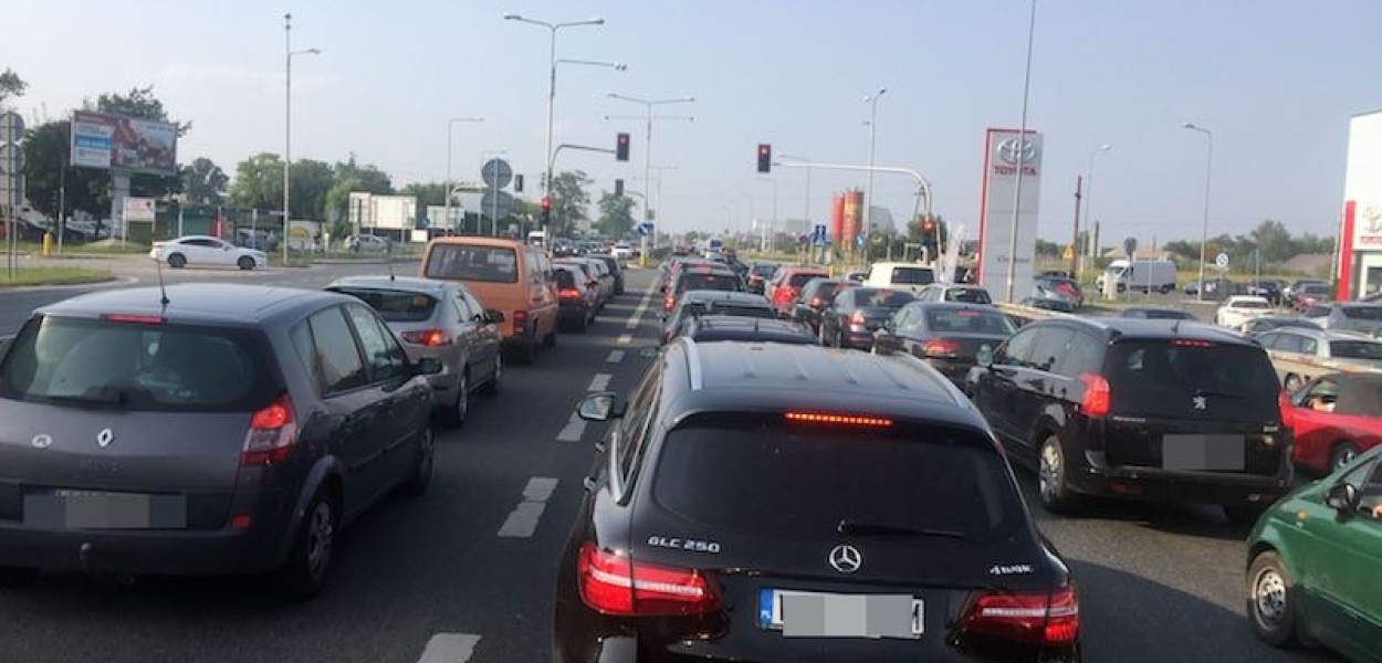 Buspas paraliżuje ruch na Puławskiej! Czy są szanse na zmiany?