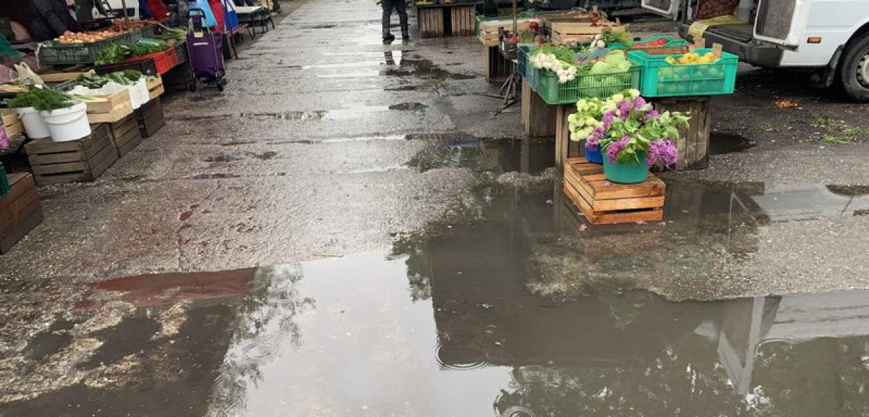  Co dalej z gminnym targowiskiem? Już niedługo handlujący i mieszkańcy…