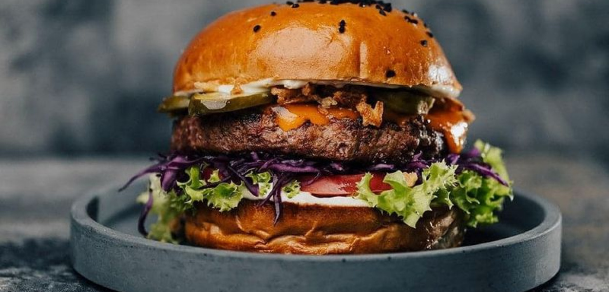 Otworzyła się nowa restauracja z burgerami