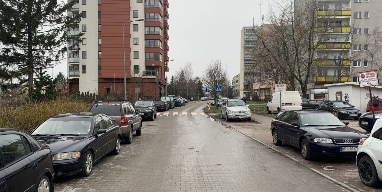 Rośnie strefa płatnego parkowania