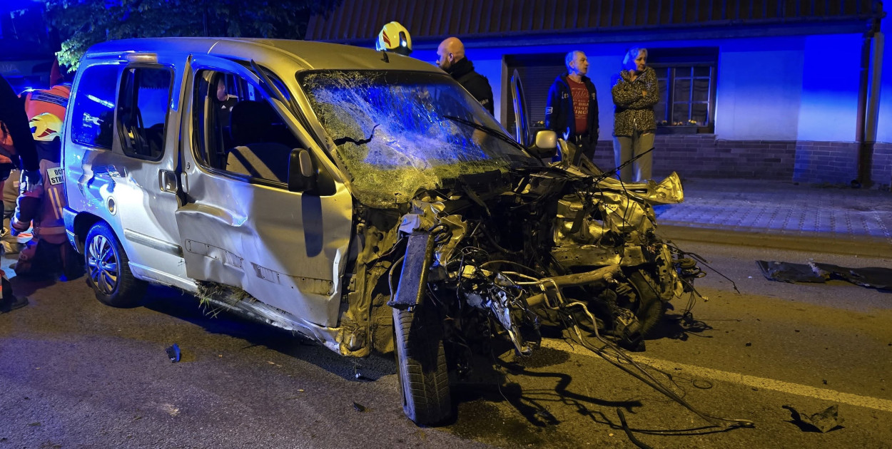 Poważny wypadek na ul. Gołkowskiej. Droga zablokowana