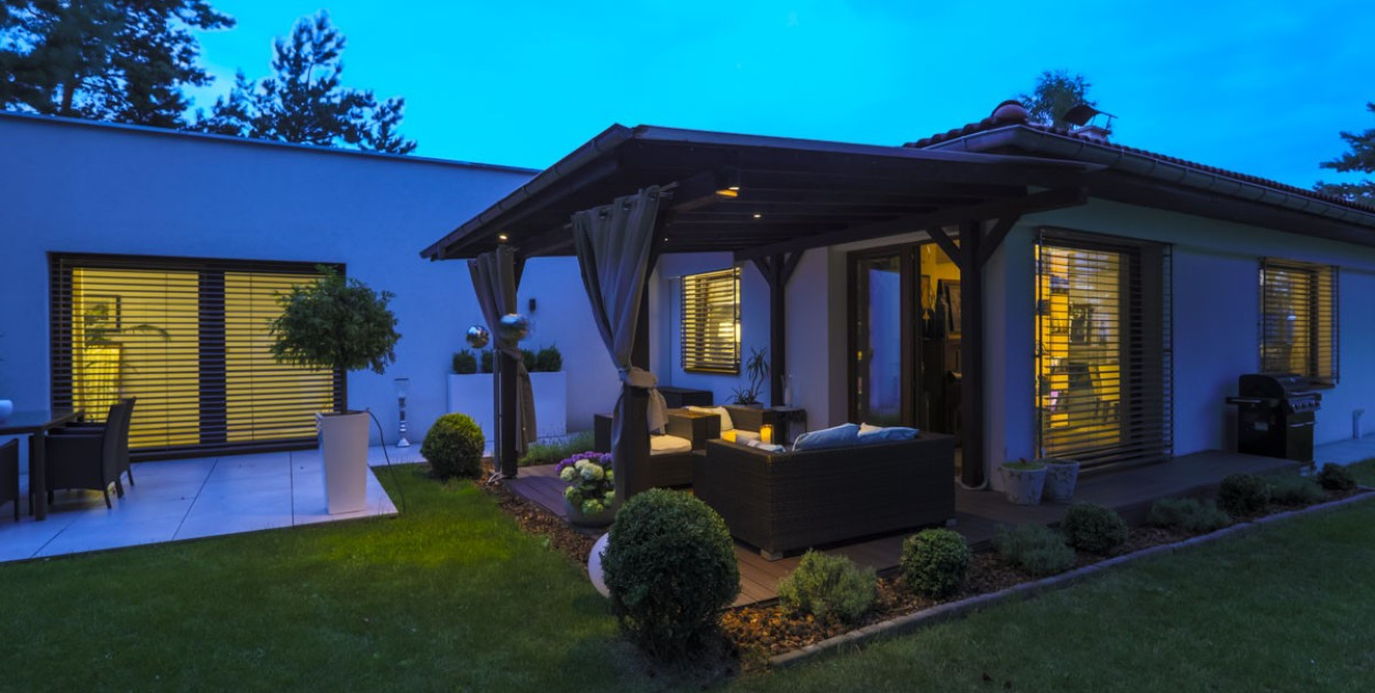 Żaluzje fasadowe idealnym rozwiązaniem na upalne dni. Jak wygląda ich...