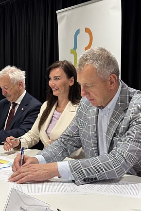 Miliony na ścieżki rowerowe i inwestycje lokalne-2596