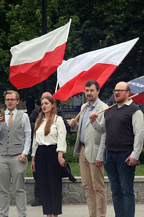 Pikieta przeciw imigracji-2599