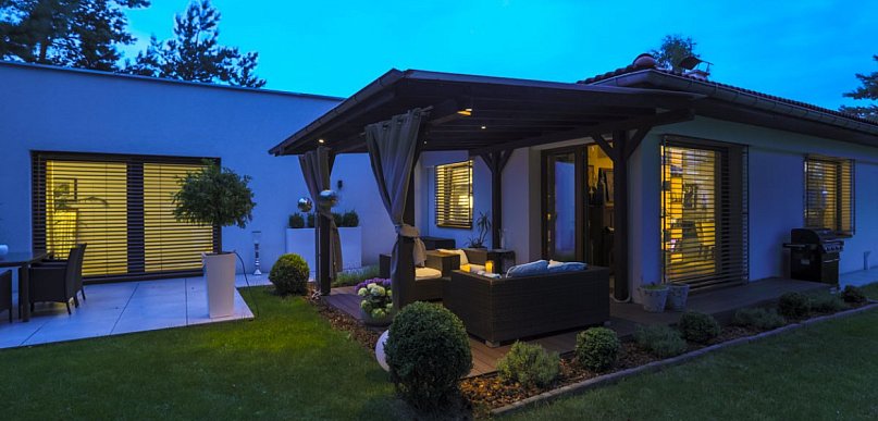 Żaluzje fasadowe idealnym rozwiązaniem na upalne dni. Jak wygląda ich...