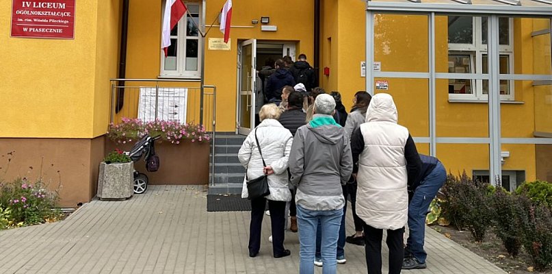 Aktualnie Trzaskowski liderem. Nasza ankieta trwa do czwartku - 106730
