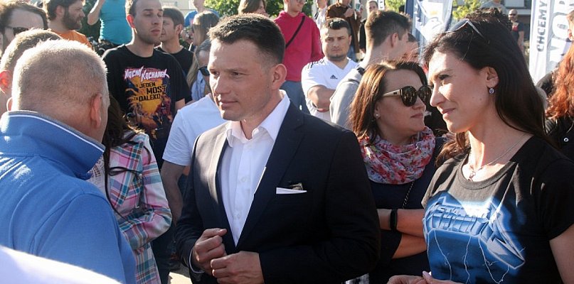 Mentzen wyprzedza Trzaskowskiego! Kolejne zmiany w lokalnej ankiecie  - 106743
