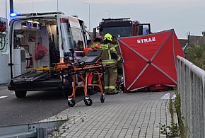 Fatalny wypadek cyklisty! Zabrano go śmigłowcem do szpitala-107314