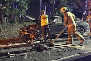 Zderzenie bmw z audi. Droga krajowa 79 zablokowana-107483