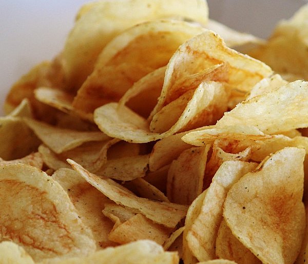 Chipsy Lay’s znikają z półek. W tej partii wykryto niebezpieczne substancje-107541