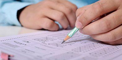 Wyniki egzaminu ósmoklasisty w gminach powiatu piaseczyńskiego 2025-107633