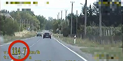 Weekendowa akcja drogówki – posypały się mandaty -107693